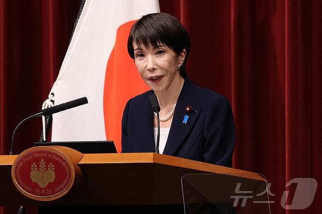 19일 다카이치 사나에 일본 총리가 도쿄 총리관저에서 기자회견을 열고 중의원 해산과 조기 중의원 선거 실시 계획을 밝히고 있다. 2026.01.19 ⓒ 로이터=뉴스1