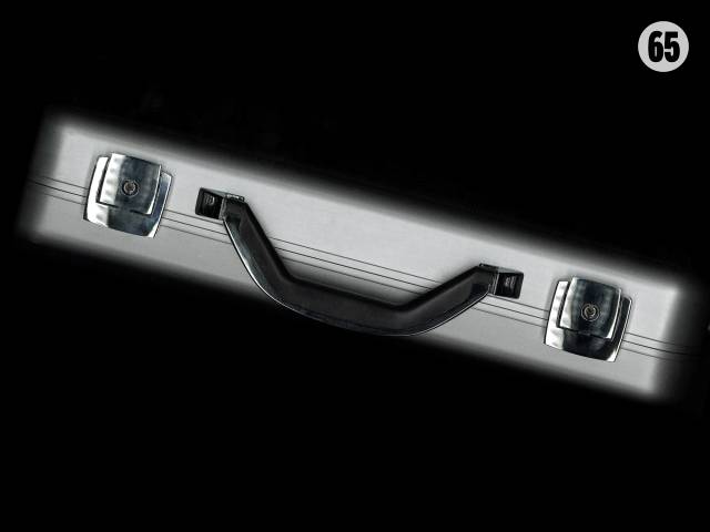 'BOTH SIDES'는 서로 다른 매력을 지닌 제노와 재민이 각자의 색깔을 선명하게 드러내는 순간과 때로는 마치 한 몸처럼 어우러지며 완벽한 균형을 만들어내는 과정을 담은 앨범이다. /SM엔터테인먼트