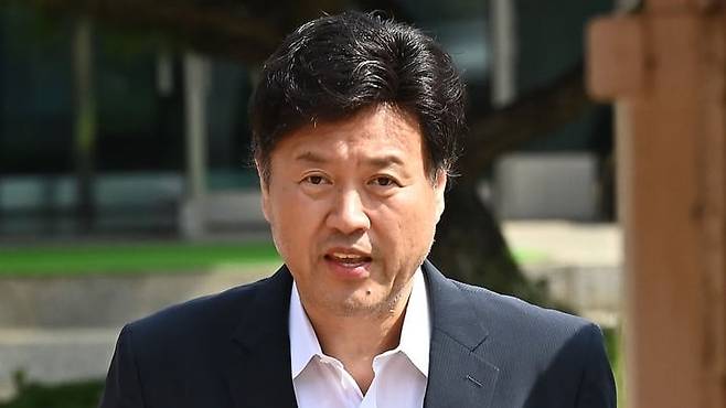 보석 석방된 김용 전 민주연구원 부원장/뉴시스