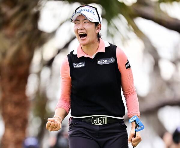 미국여자프로골프(LPGA) 투어 2026시즌 개막전 힐튼 그랜드 베케이션스 토너먼트 오브 챔피언스에 출전하는 디펜딩 챔피언 김아림 프로. 사진은 2025년 우승을 확정할 때 기뻐하는 모습이다. 사진제공=Getty Images & LPGA (사진을 무단으로 사용하지 마십시오.)