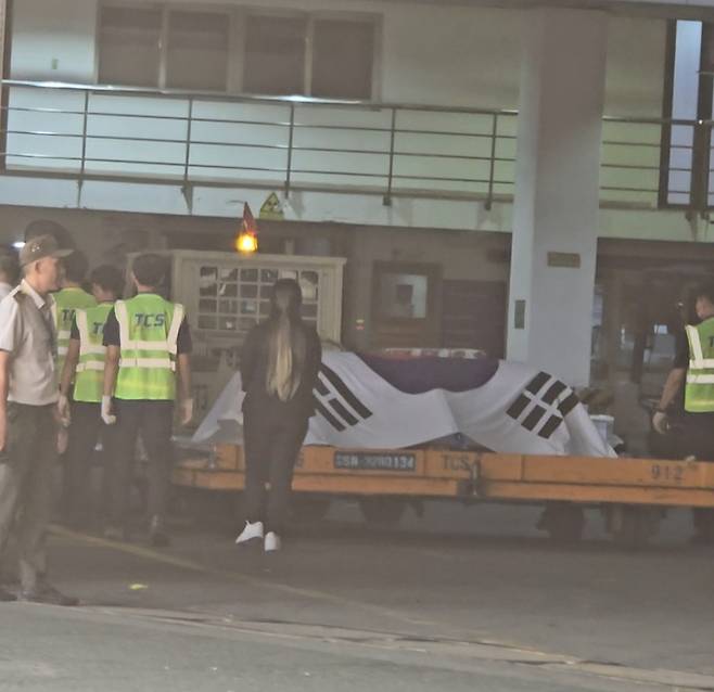 ▲ 태극기에 감싸인 이해찬 전 총리 관 [연합뉴스]