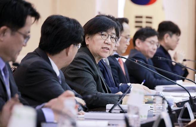 26일 정부서울청사에서 열린 2026년도 제1차 국민연금 기금운용위원회 회의에서 정은경 보건복지부 장관이 발언하고 있다. 복지부 제공