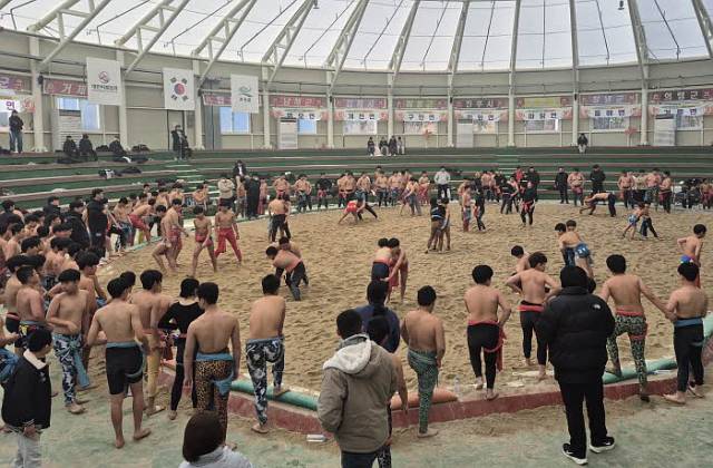 ▲경남 고성군 동계 씨름연습장 모습. ⓒ고성군