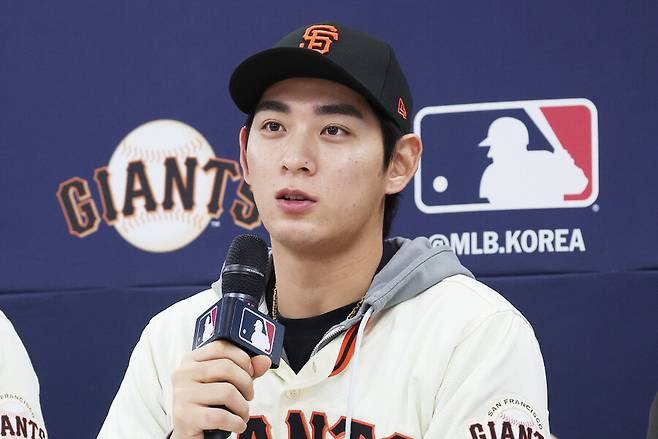 ▲ 이정후는 LA 국제공항을 통해 입국하는 과정에서 확인되지 않은 이유로 4시간 가량 구금됐던 것으로 알려졌다 ⓒ연합뉴스