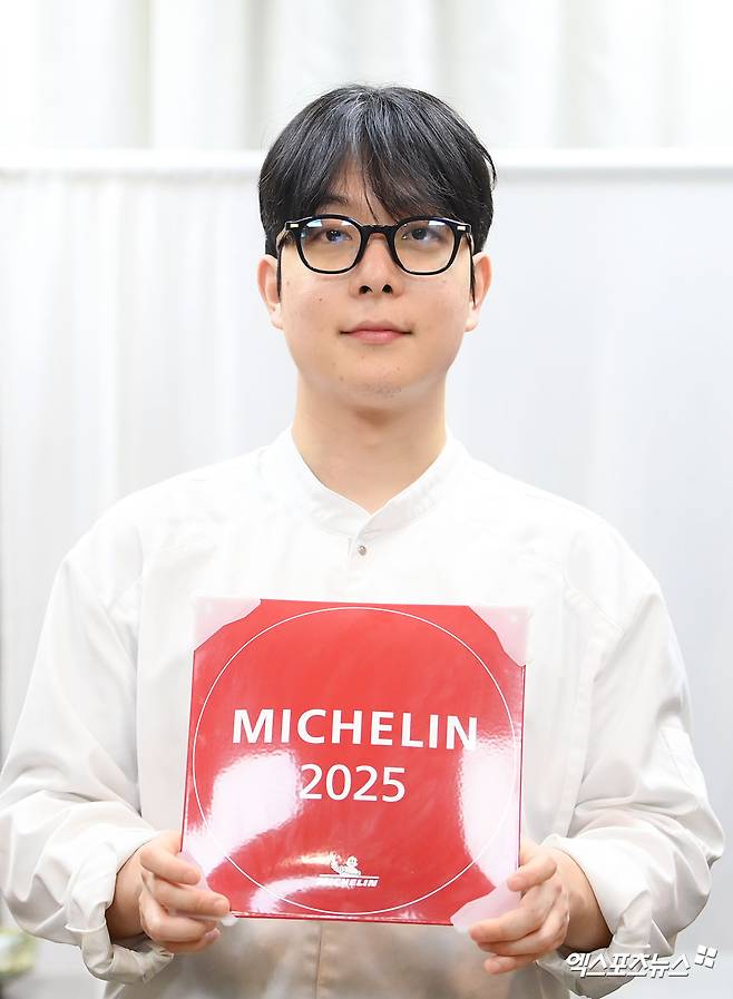 사진 = 엑스포츠뉴스 고아라 기자 / '흑백요리사2' 무쇠팔 박주성 셰프, 미쉐린 가이드 선정
