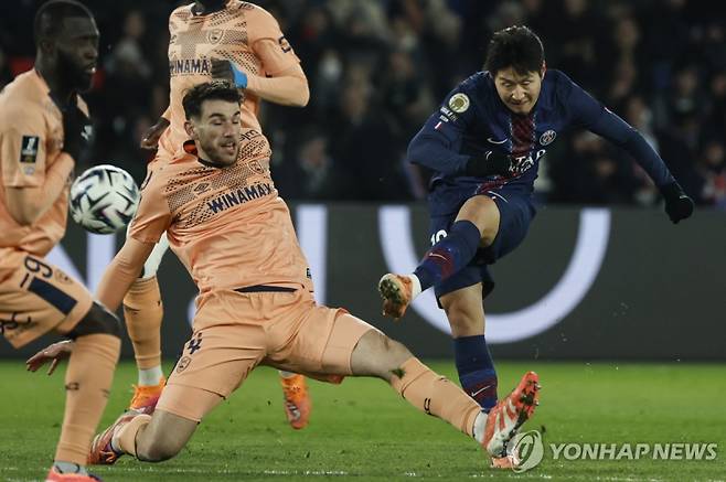 슈팅하는 이강인_[EPA=연합뉴스]