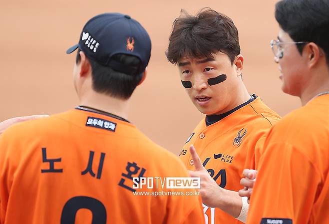 손아섭 그래도 FA 악법은 피했다…KBO 130홈런 선배의 투쟁, 아직 희망의 불씨가 꺼지지 않은 이유