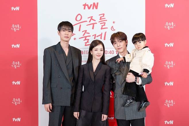 (왼쪽부터) 박서함, 노정의, 배인혁, 박유호. 사진|tvN