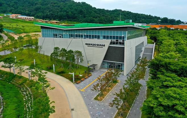 박정희대통령 역사자료관 제2관 건립문제를 놓고 구미경실련이 건립중단을 촉구했다. /구미시 제공