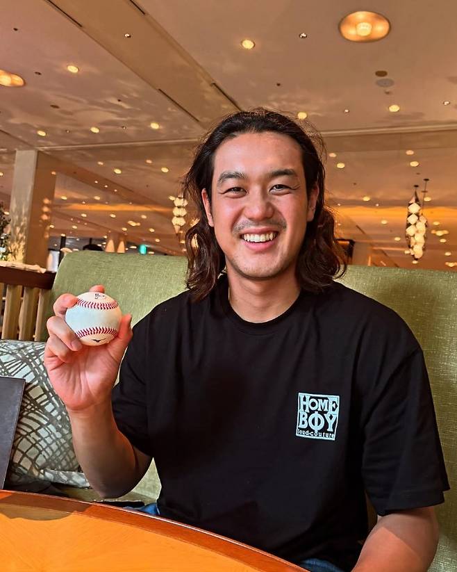 메이저리그 진출을 시도했으나 최종 일본에 잔류한 다카하시 코나. 개인 SNS 캡처