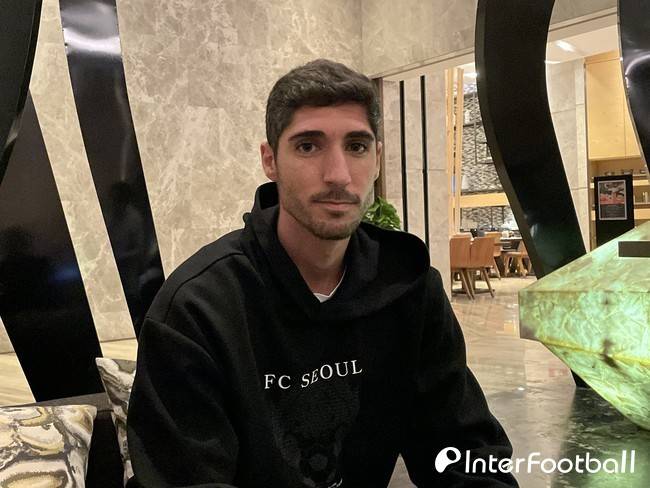 [IN 하이난] K리그? 중국보다 수준 높아… '바르셀로나 유스 출신' 로스의 평가→서울로 이적해서 매우 행복해