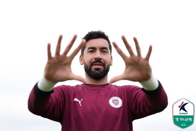 [K리그 포인트] 규정 폐지 후 외국인 골키퍼 영입은 단 1명...한국어 배우겠다 용인FC 노보, 벌써 관심 집중
