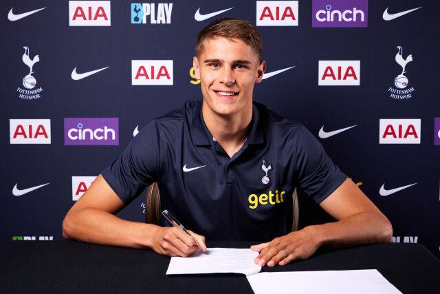 미키 판 더 벤./토트넘 홋스퍼