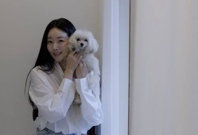 [서울=뉴시스] 배우 김사랑. (사진=김사랑 인스타그램 캡처) 2026.01.27. photo@newsis.com *재판매 및 DB 금지