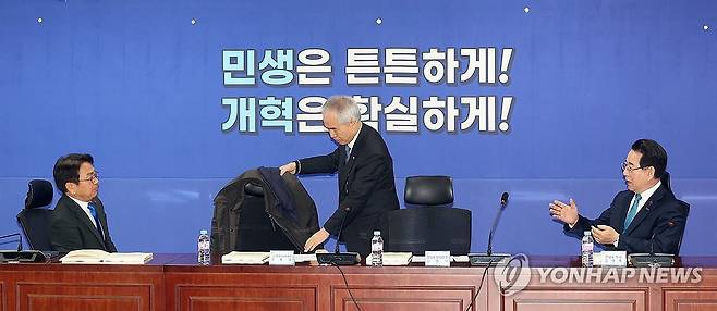 강기정 광주시장-김영록 전남지사, "명칭은? 청사는?" [연합뉴스 자료사진]