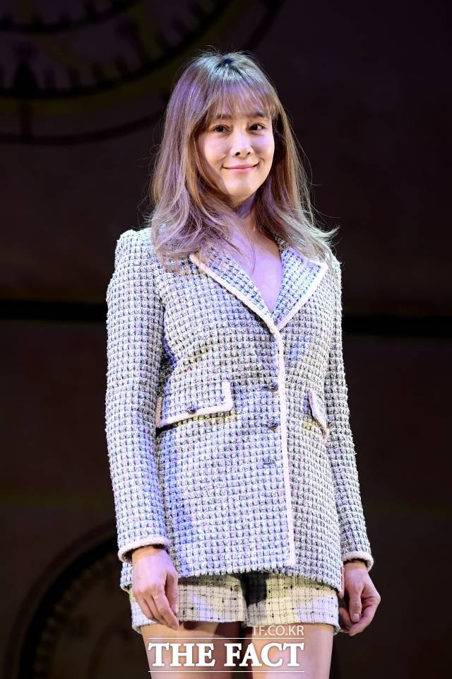 강력한 티켓파워를 자랑하는 가수 출신 뮤지컬 배우 옥주현이 또 한 번 캐스팅 문제로 도마 위에 올랐다. 이른바 '캐스팅 독식', 이번 논란은 뮤지컬 '안나 카레니나' 캐스팅 스케줄이 공개되면서 시작됐다. /더팩트 DB