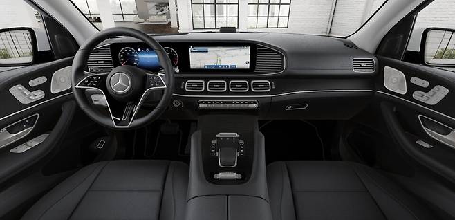 메르세데스-벤츠 GLE 350 4MATIC 인테리어