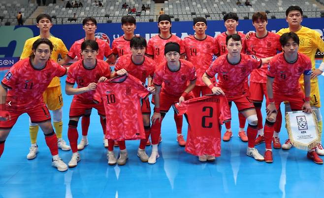 29일 인도네시아 자카르타에서 열린 2026 아시아축구연맹(AFC) 풋살 아시안컵 조별리그 A조 2차전 이라크에 나선 한국 풋살 대표팀. /사진=AFC 제공