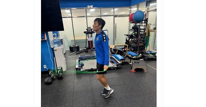 [인천Utd 스페인 전지 훈련] ‘블로그가 맺어준 인연’…신예 오준엽과 주장 이명주의 뜻밖의 교감