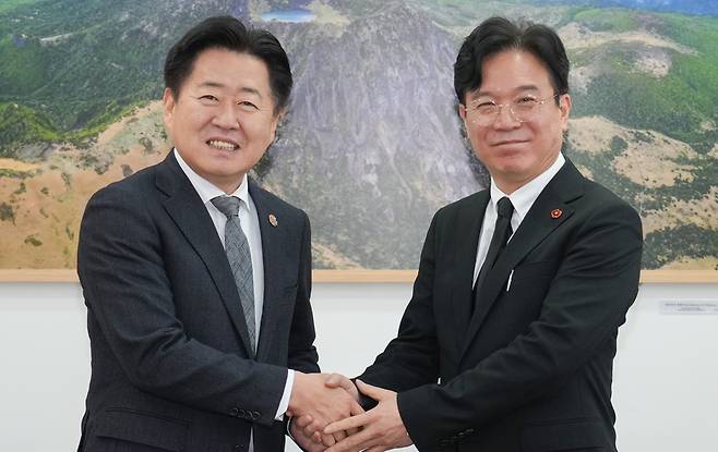 오영훈 지사(왼쪽), 김영훈 장관 / 사진=제주도