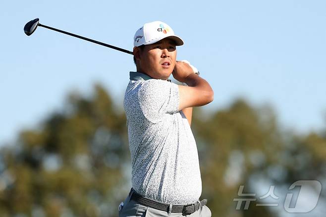 김시우가 30일(한국시간) 열린 PGA 투어 파머스 인슈어런스오픈 1라운드에서 공동 23위에 올랐다. ⓒ AFP=뉴스1