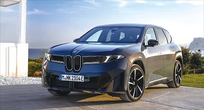 BMW코리아는 전동화 SUV ‘뉴 iX3’를 올 하반기 국내에 출시한다. (BMW코리아 제공)