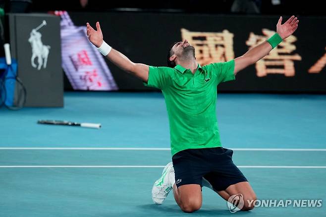 결승행에 감격한 조코비치 [AP=연합뉴스]