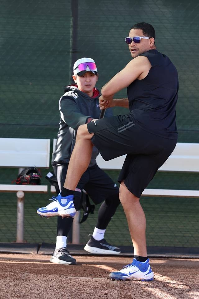 미국 애리조나 스프링캠프에서 구슬땀을 흘리고 있는 치리노스. 사진=LG 제공