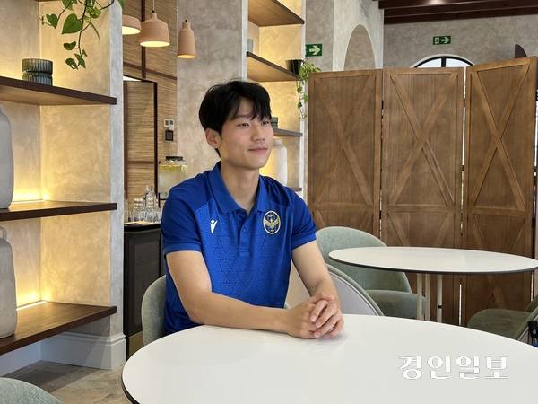 인천 유나이티드가 동계 전지훈련을 진행 중인 스페인 안달루시아에서 오후성이 취재진과 인터뷰를 진행하고 있다. 스페인 안달루시아/백효은기자 100@kyeongin.com