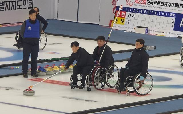 대구광역시장애인체육회의 컬링 선수들. 대구광역시장애인체육회 제공