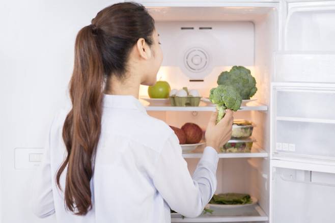 단단해 보여 실온에 두기 쉬운 채소지만, 브로콜리와 콜리플라워는 호흡량이 높아 상온에서 빠르게 변질된다. 사진=클립아트코리아