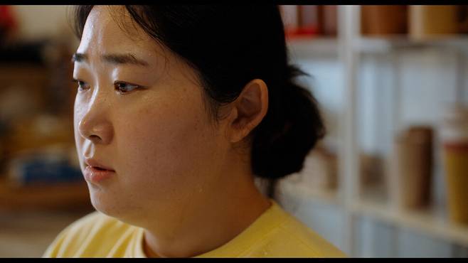 정가영 감독의 ‘당신이 영화를 그만두면 안 되는 30가지 이유’에서 영화를 계속하는 다종다양한 이유가 주고받는 대화에서 드러난다. CJ ENM 제공