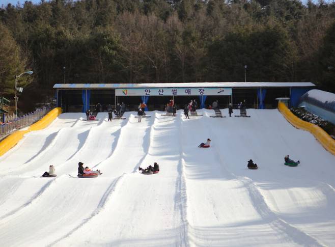 ▲ 안산도시공사가 운영중인 안산 썰매장/사진제공=안산도시공사