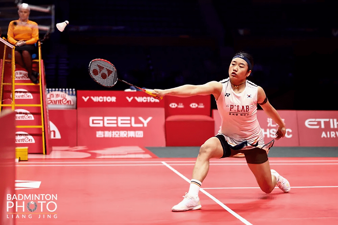 안세영의 소속팀 삼성생명이 요넥스와 후원 계약을 했다. 이로써 안세영은 국가대표팀과 삼성생명의 후원사가 같아져 다른 브랜드 유니폼을 번갈아 입지 않게 됐다. 배드민턴 아시아 홈페이지 캡처