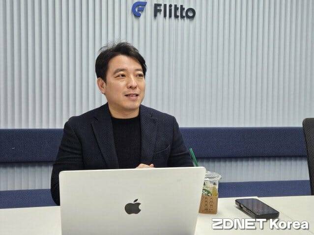 이 대표는 언어 분야에서 인간 데이터가 합성 데이터보다 훨씬 높은 정확도를 갖췄다고 주장했다.