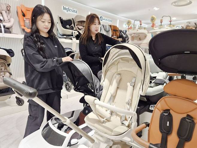 링크맘. 롯데백화점 부산본점 제공