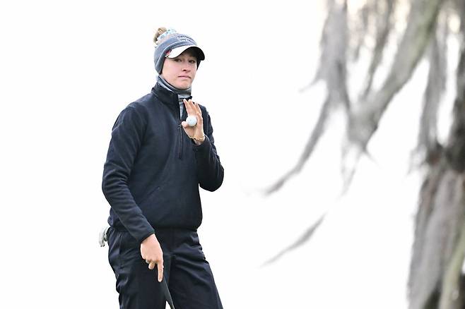 2일(한국시간) 미국 플로리다주 올랜도의 레이크 노나 골프 앤드 컨트리클럽에서 끝난 LPGA투어 시즌 개막전 힐튼 그랜드 배케이션스 챔피언스 토너먼트에서 우승을 차지한 넬리 코다. AFP연합뉴스