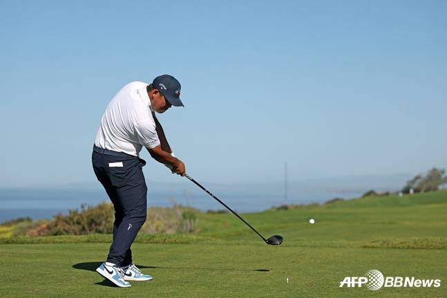 김시우가 드라이버 티샷을 날리고 있다. /AFPBBNews=뉴스1
