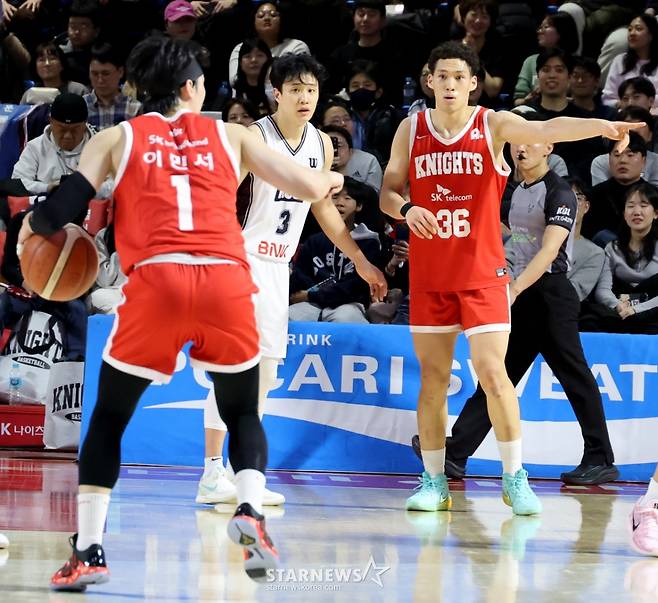 [카메라톡스]끈끈하게 물고늘어지고 싶었던 다니엘 '허웅의 미친 3점슛에 속수무책'  결국 5반칙으로 퇴장