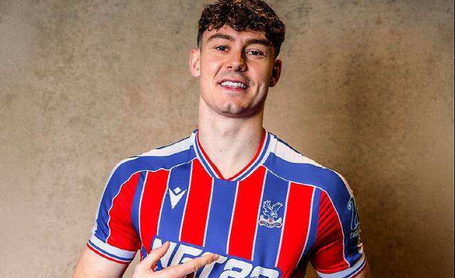 울버햄프턴에서 크리스털 팰리스로 이적한 노르웨이 국가대표 공격수 요르겐 스트란드 라르센. 사진=크리스털 팰리스 구단 홈페이지