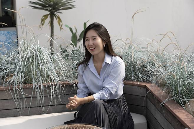 제시카 민은 사람들이 이젠 단순한 ‘관광’보다는 현지인의 삶을 경험하고 라이프스타일과 문화를 깊이 체험하는 여행 트렌드로 나아가고 있다고 말한다.