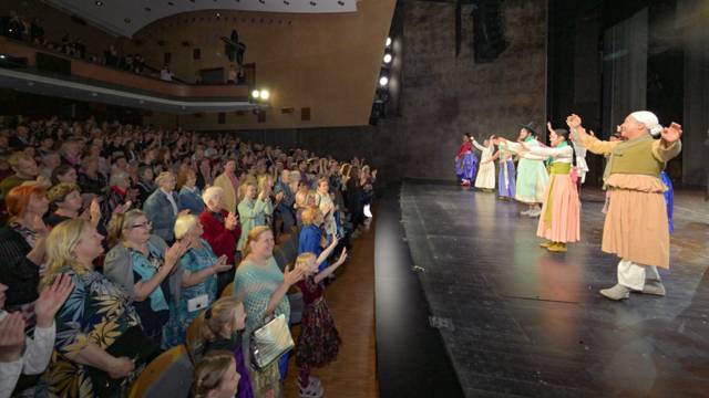 ▲ 정선 뮤지컬 퍼포먼스 ‘아리아라리’는 2025년 에스토니아 타르투 ‘한국문화의 날’ 공식 초청 공연을 통해 한국 전통예술의 매력을 알렸다.