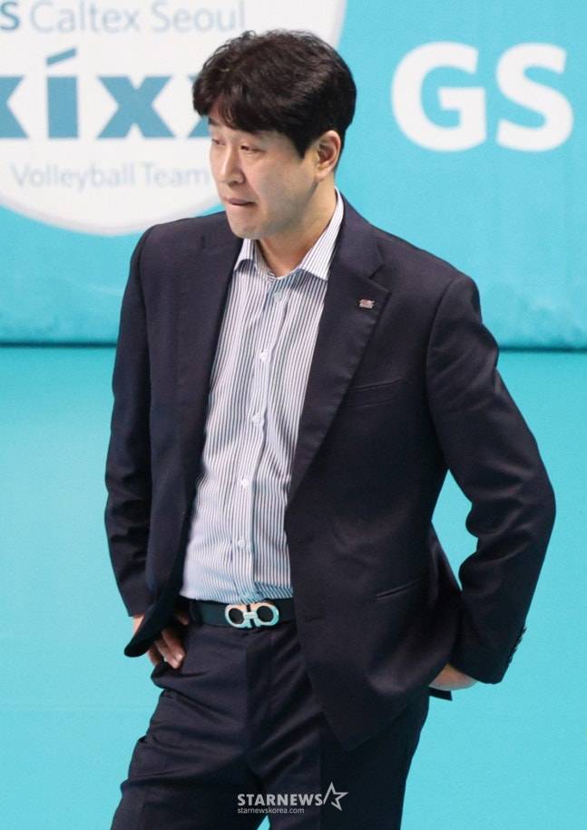 도로공사 김종민 감독. /사진=김진경 대기자