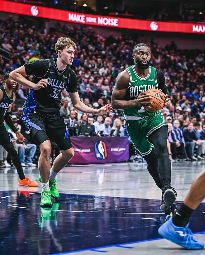 (왼쪽부터) 쿠퍼 플래그, 제일런 브라운