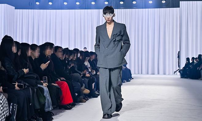 3일 서울 중구 동대문디자인플라자(DDP) 아트홀 1관에서 2026 FW 서울패션위크 ‘뮌(MÜNN)’ 오프닝 패션쇼가 열렸다. 서울패션위크 제공