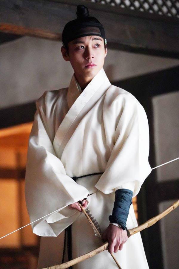 영화 ‘왕과 사는 남자’에서 단종을 연기한 배우 박지훈. 쇼박스 제공