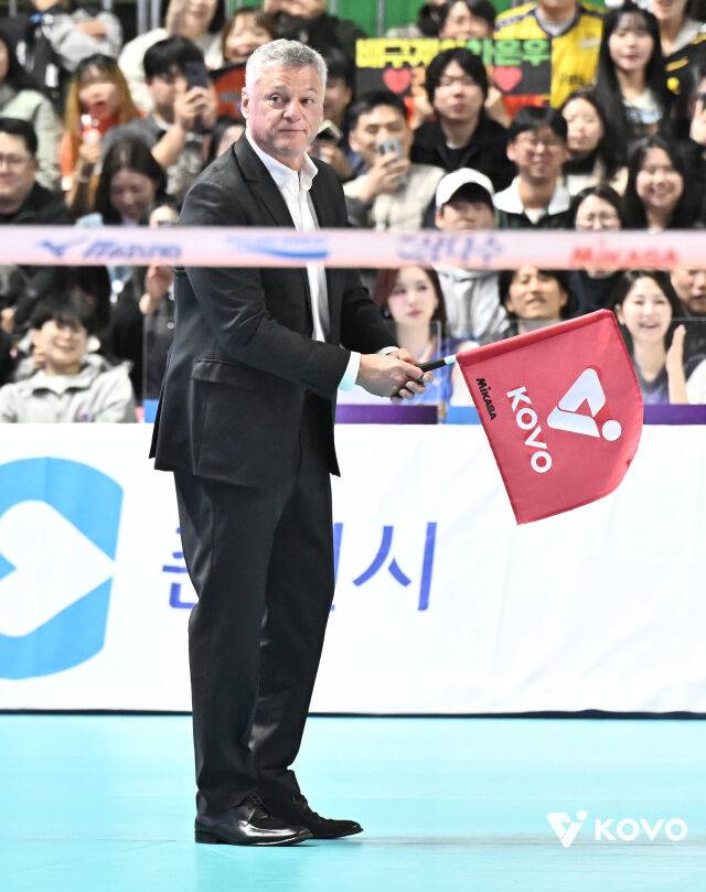 헤난 감독./KOVO