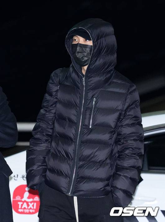 RM,'카리스마 눈빛'