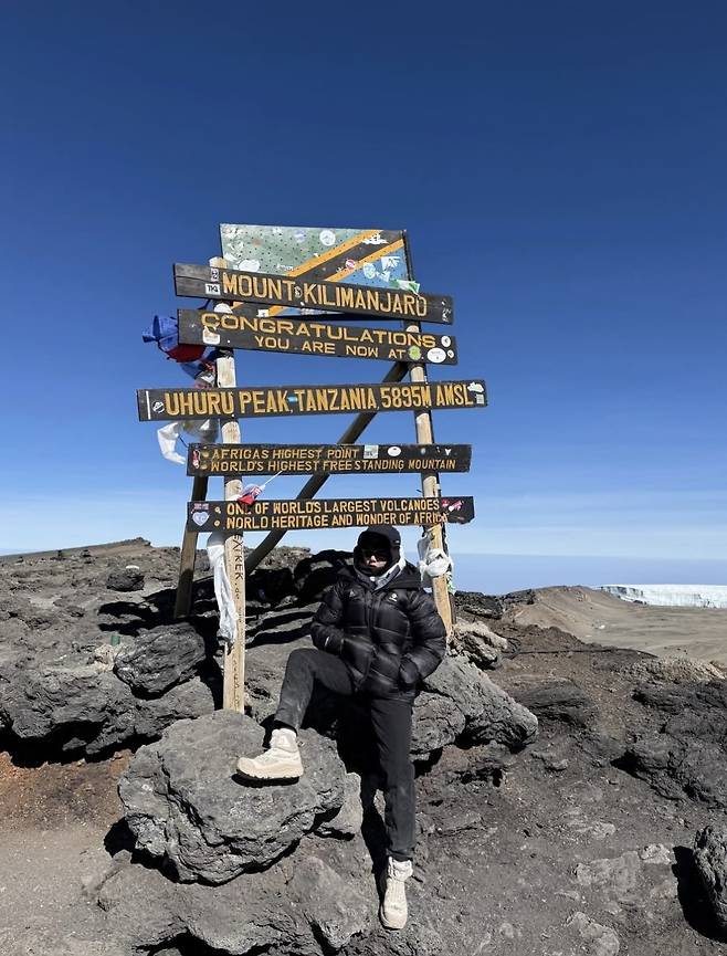 권은비가 우후루 피크 도달 소식을 전하며 함께 게재한 사진 중 하나. 권은비 SNS
