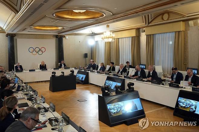 지난달 31일 밀라노에서 열린 IOC 집행위원회 회의 모습 [로이터=연합뉴스]